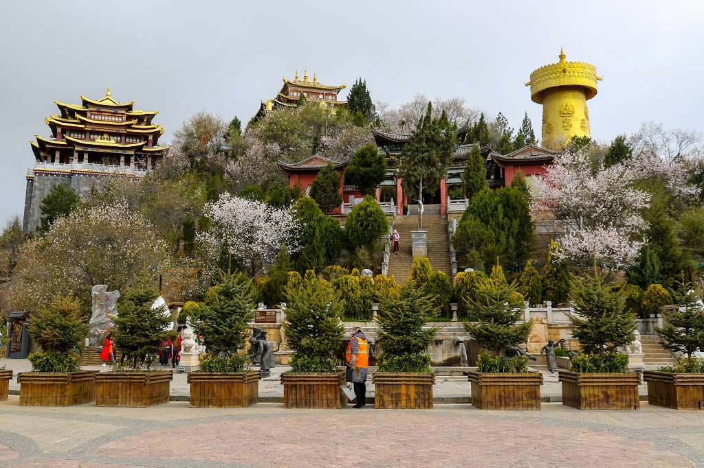 The temples at Shangri la